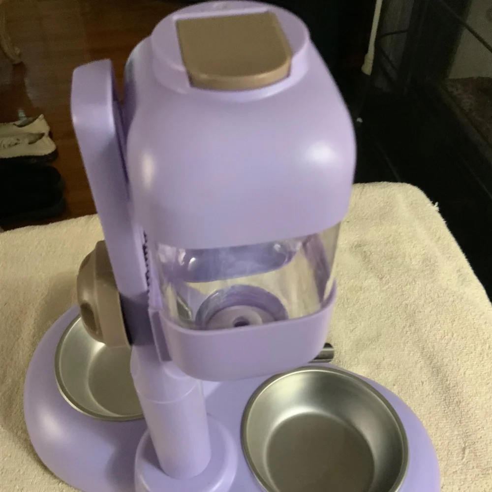Eco-Friendly Tilted Dog Bowls/Water Bottles